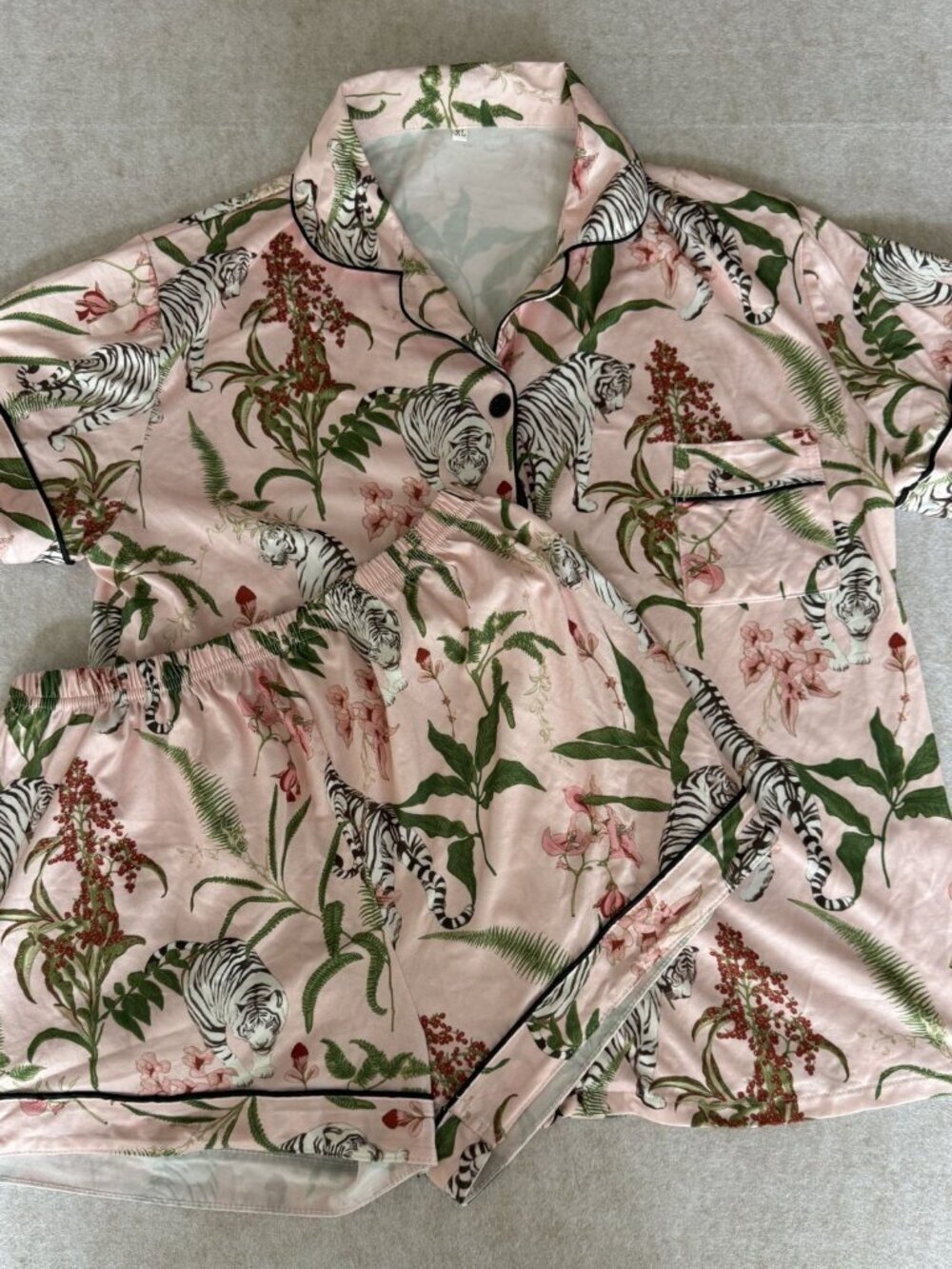 Women’s XL Pink Tiger Pajama Set – 2PC Shorts Lounge Sleepwear